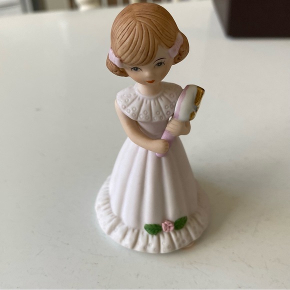 Growing Up Girl Figurine - Picture 3 of 6